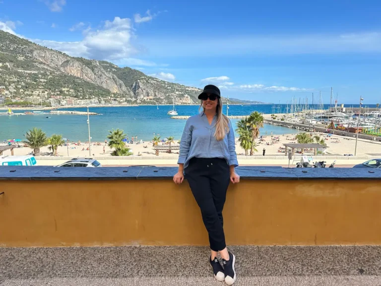 Conexão Bonjour em pontos turísticos de Cannes.