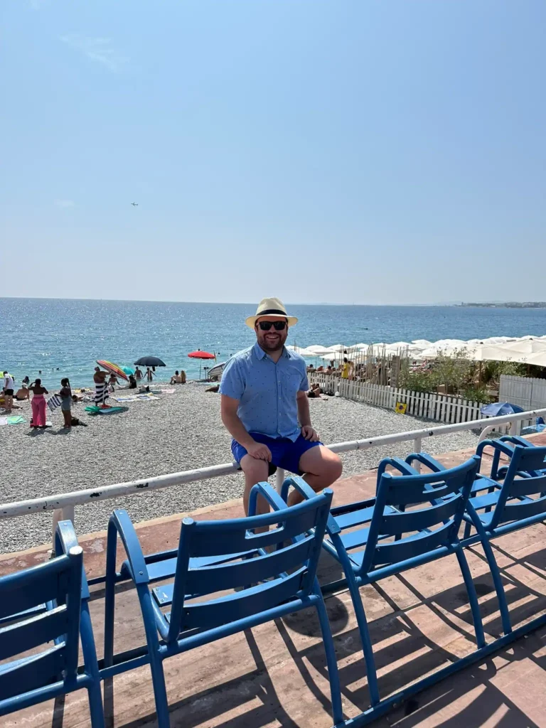 Conexão Bonjour em pontos turísticos de Nice.