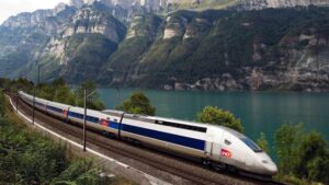 Trem de Paris a Nice.